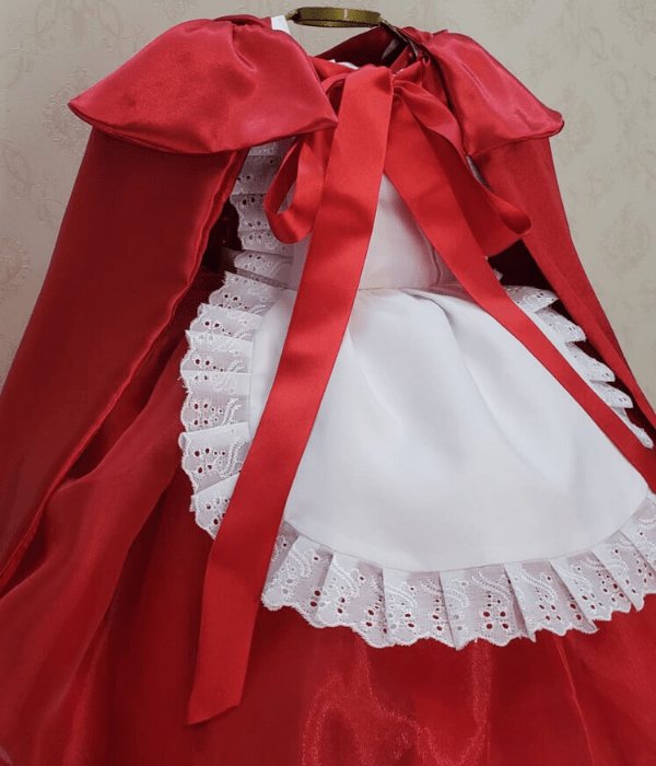 chapeuzinho vermelho vestido