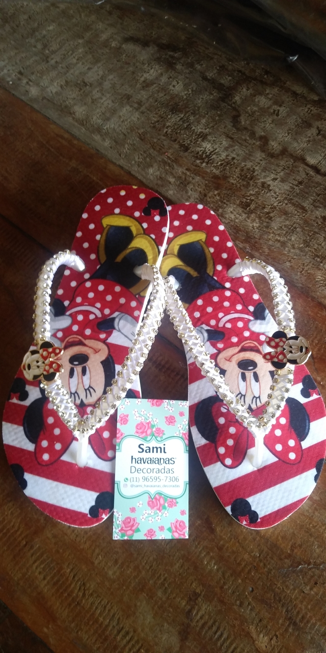 Minnie vermelha dedinho - Sami Havaianas Decoradas