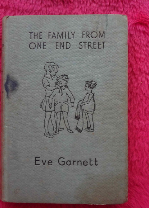 The family from one end street by Eve Garnett