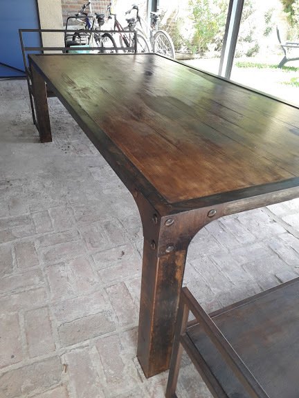 Mesa de hierro y madera - Comprar en SantoMercado