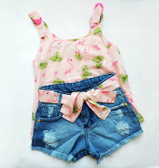 Conjunto Infantil Menina Flamingos Fashion Blusa e Short jeans
