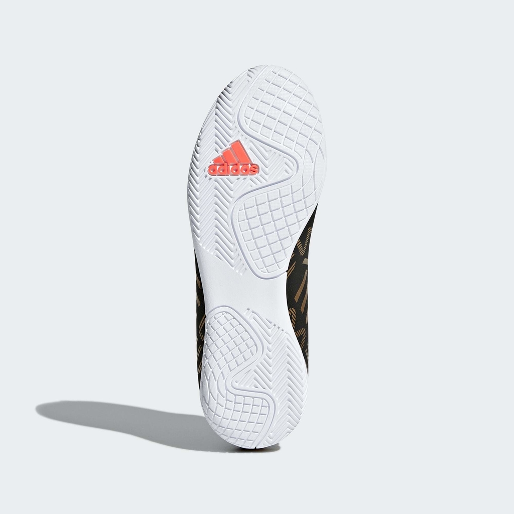 adidas nemeziz dourada