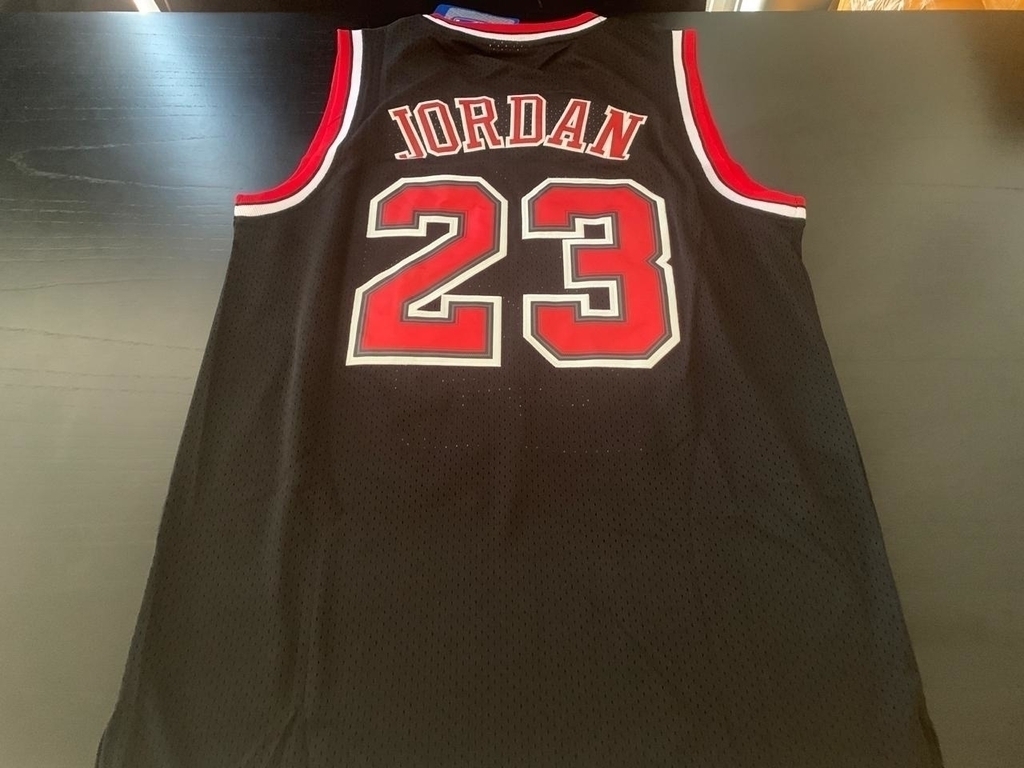 camiseta jordan bulls negra