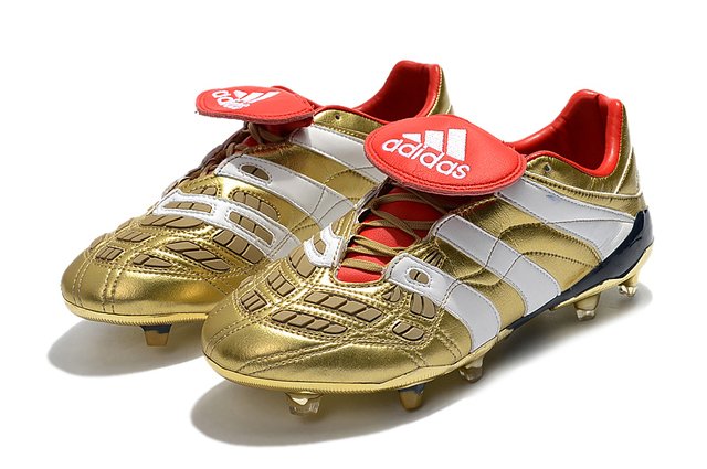 predator adidas oro