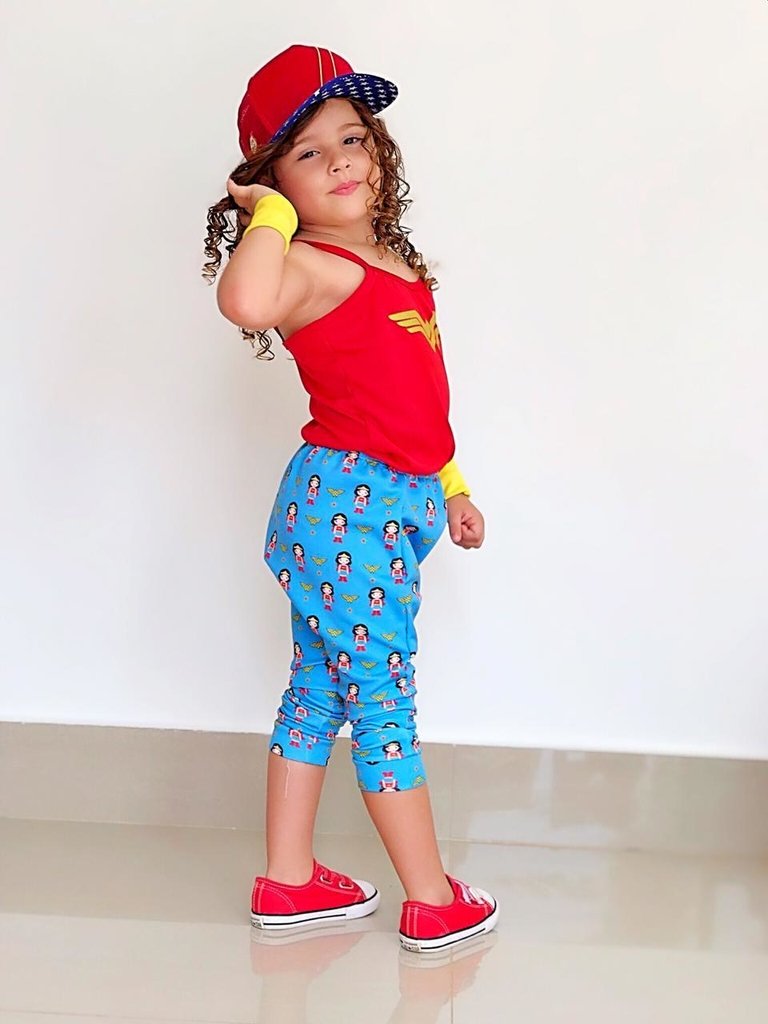 calça legging mulher maravilha