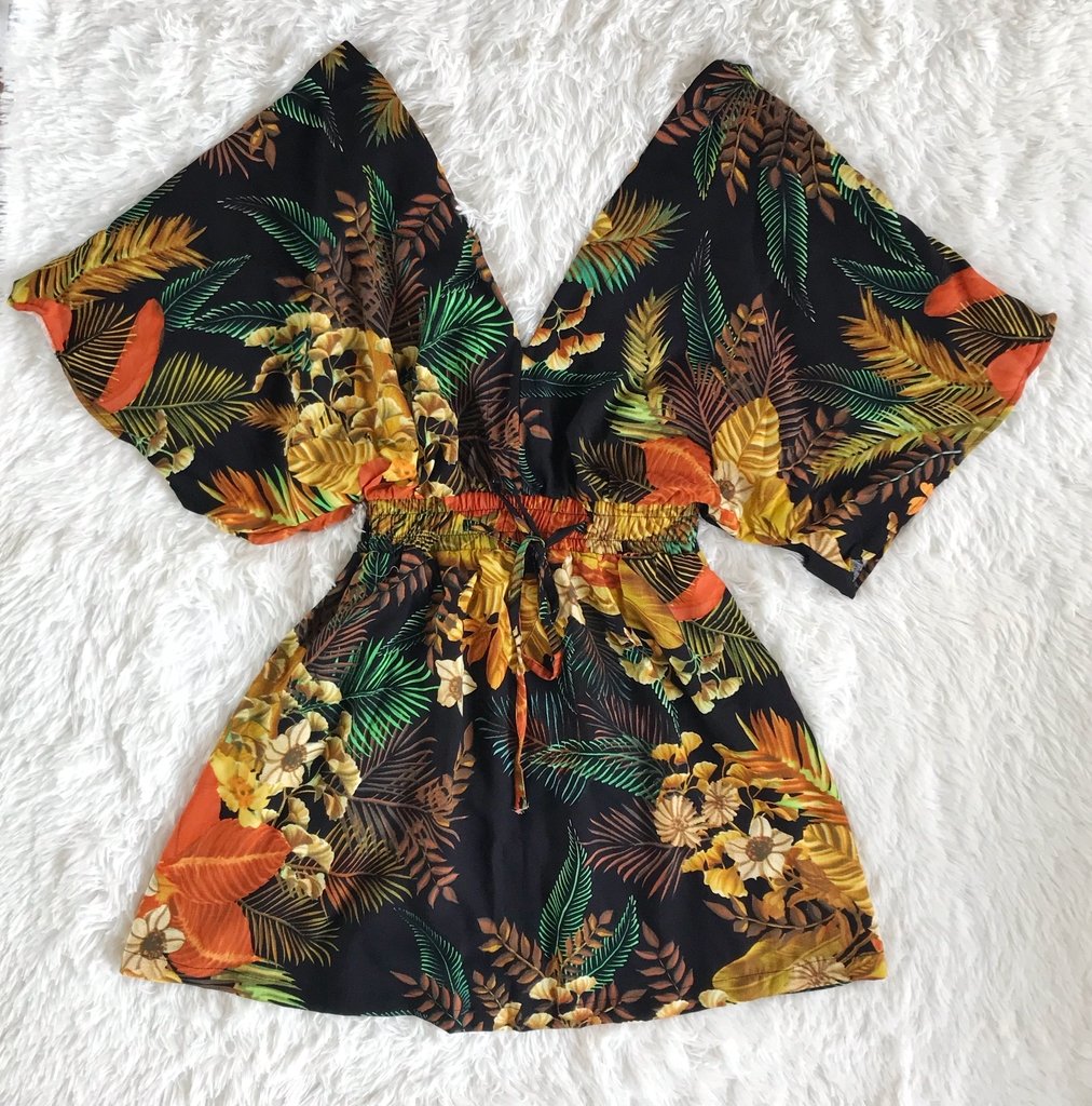 vestido manga morcego curto