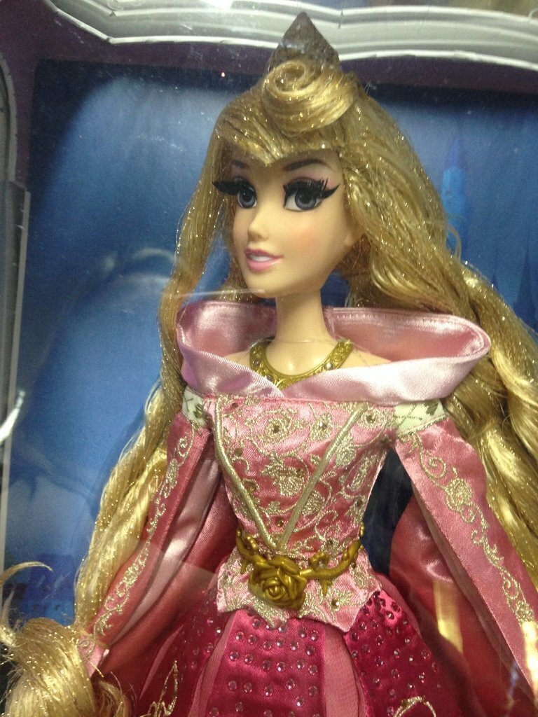 Aurora Disney Limited Edition Doll Michigan Dolls