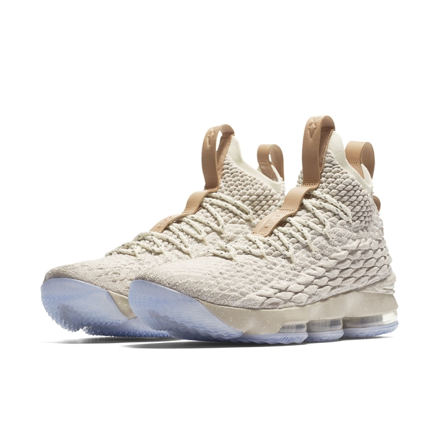 lebron tenis 15