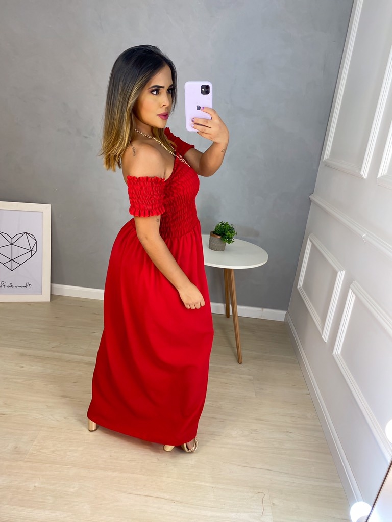 vestido midi com fenda frontal