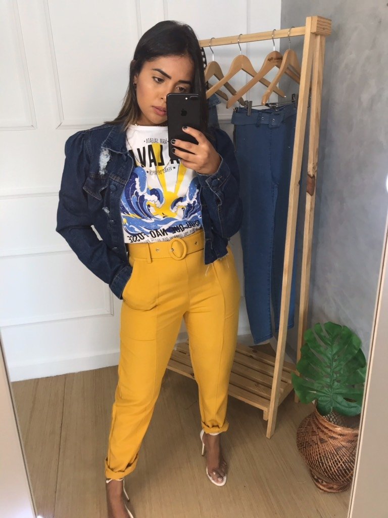 calça amarela mostarda
