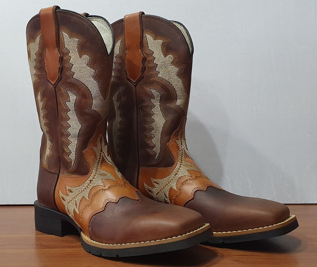 calça de cowboy couro