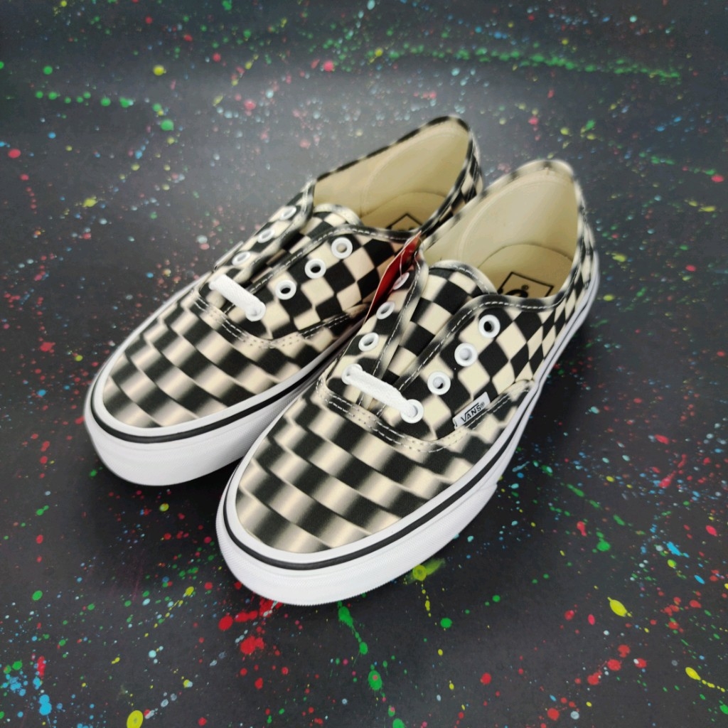 tênis authentic blur check