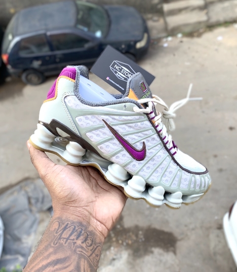 nike shox 12s molas laranja