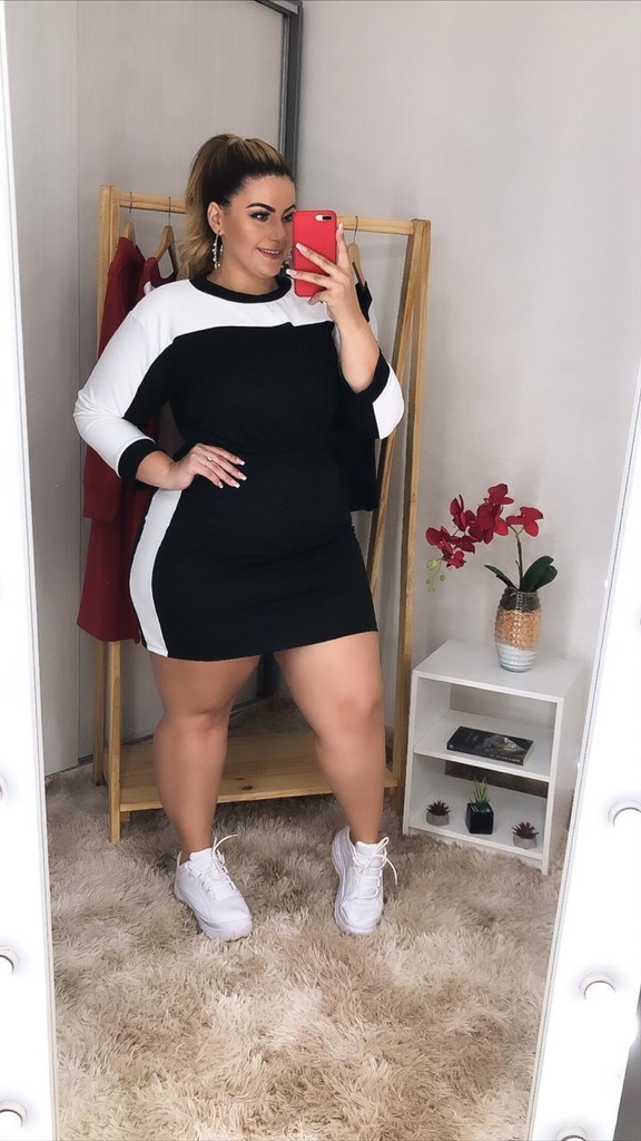 conjunto de blusa e saia plus size