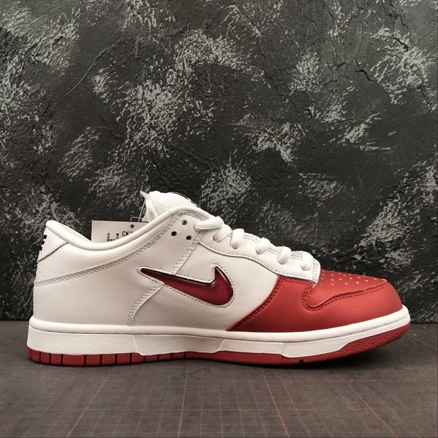 Nike SB Dunk Low x Supreme Jewel Swoosh Red
