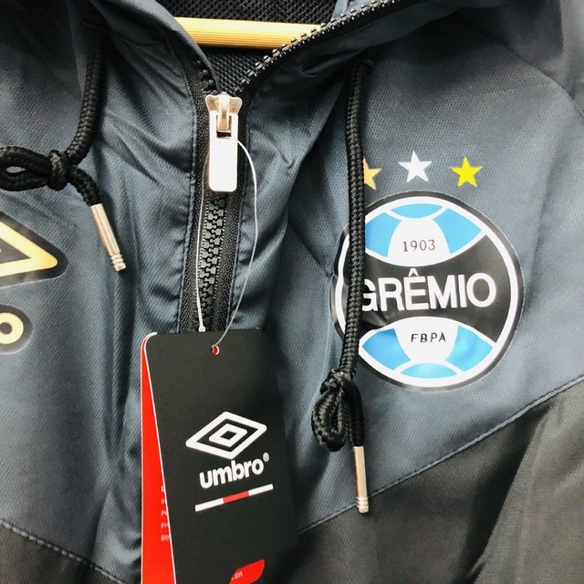 corta vento umbro gremio