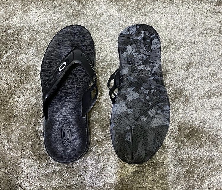comprar chinelo da oakley