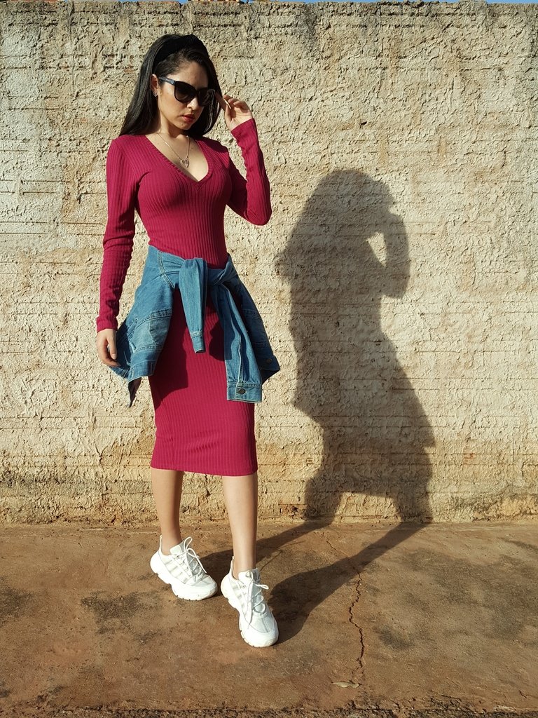 vestido canelado marsala