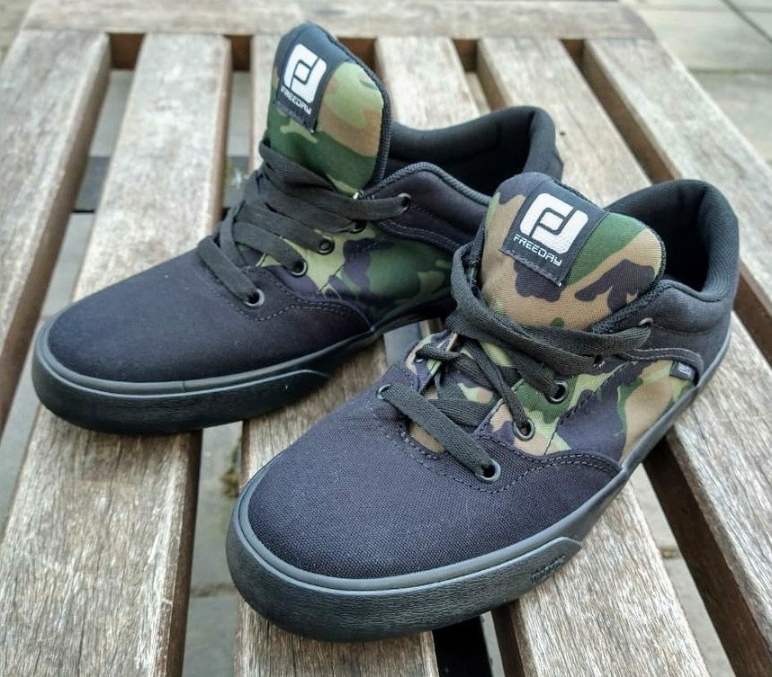 freeday flip camuflado