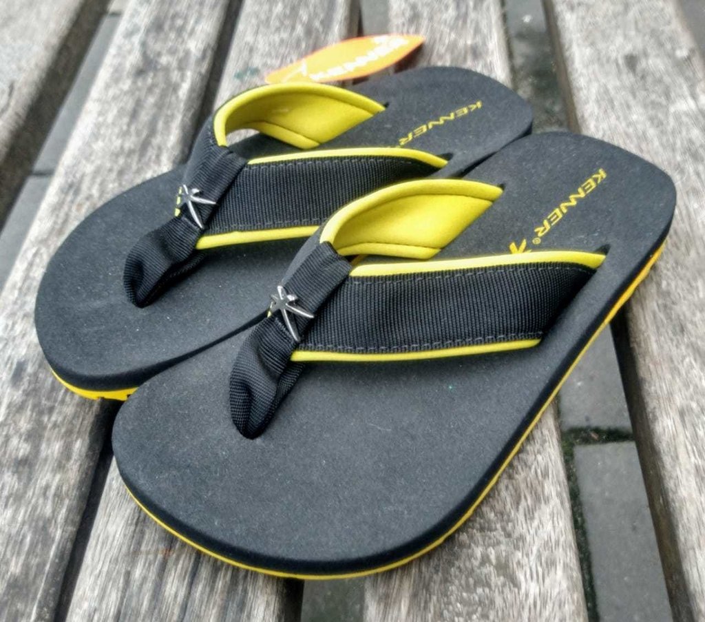 chinelo kenner cushy