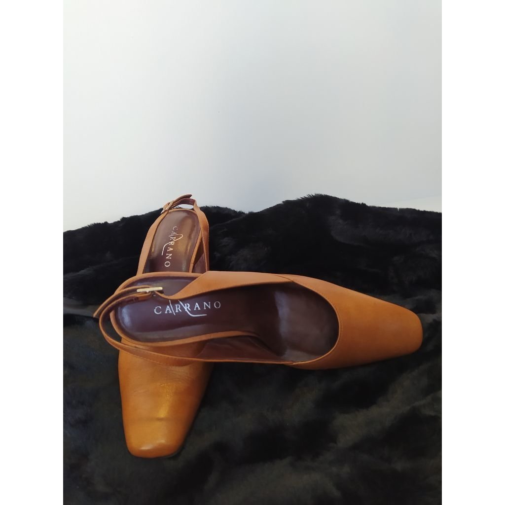 sandalia carrano caramelo