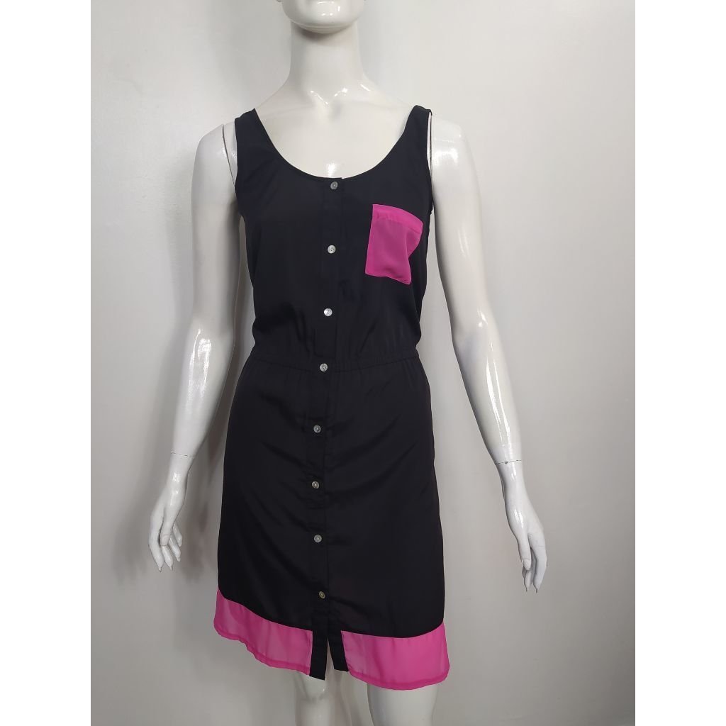 vestido preto e pink