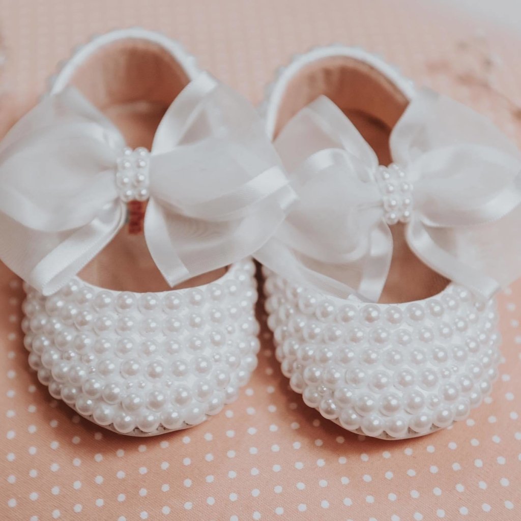 sapatinho de bebe personalizado com perola