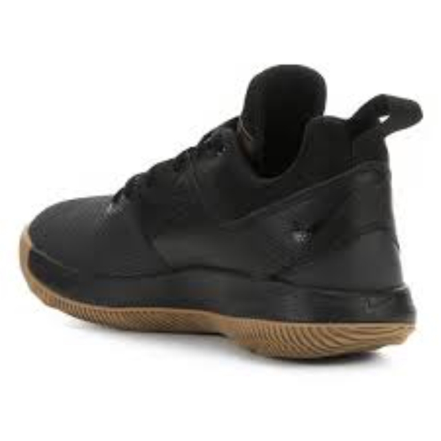 tênis nike fly by low