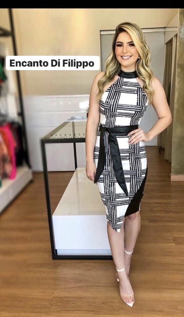 vestido branco midi justo