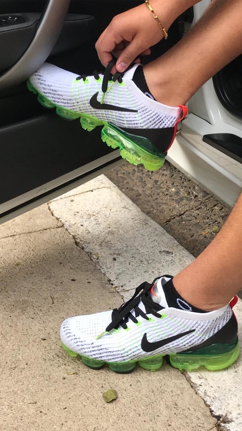 vapormax branco e verde