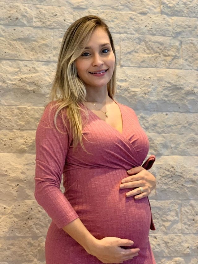 vestido rose gestante