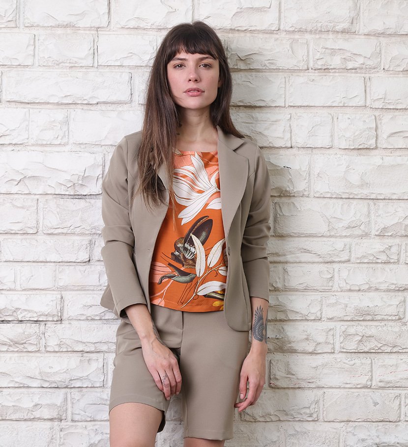 blazer alfaiataria acinturado