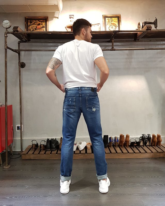 calça jeans masculina consciência