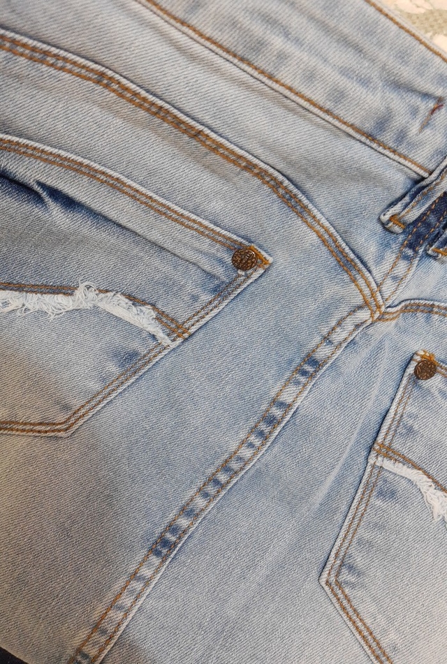 danutta jeans