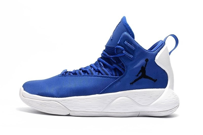 tenis jordan superfly