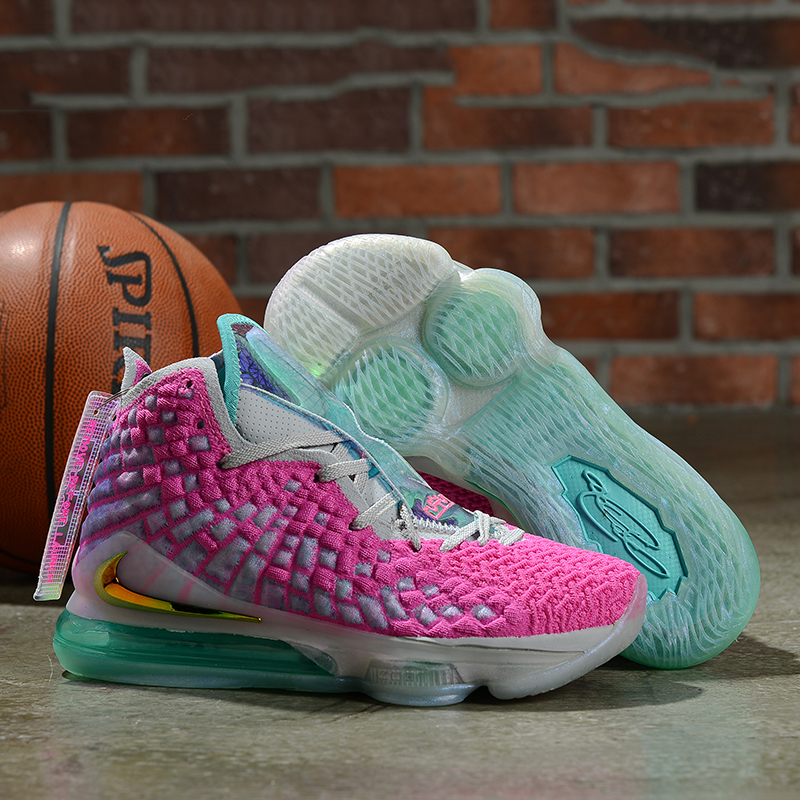 lebron james tenis rosa