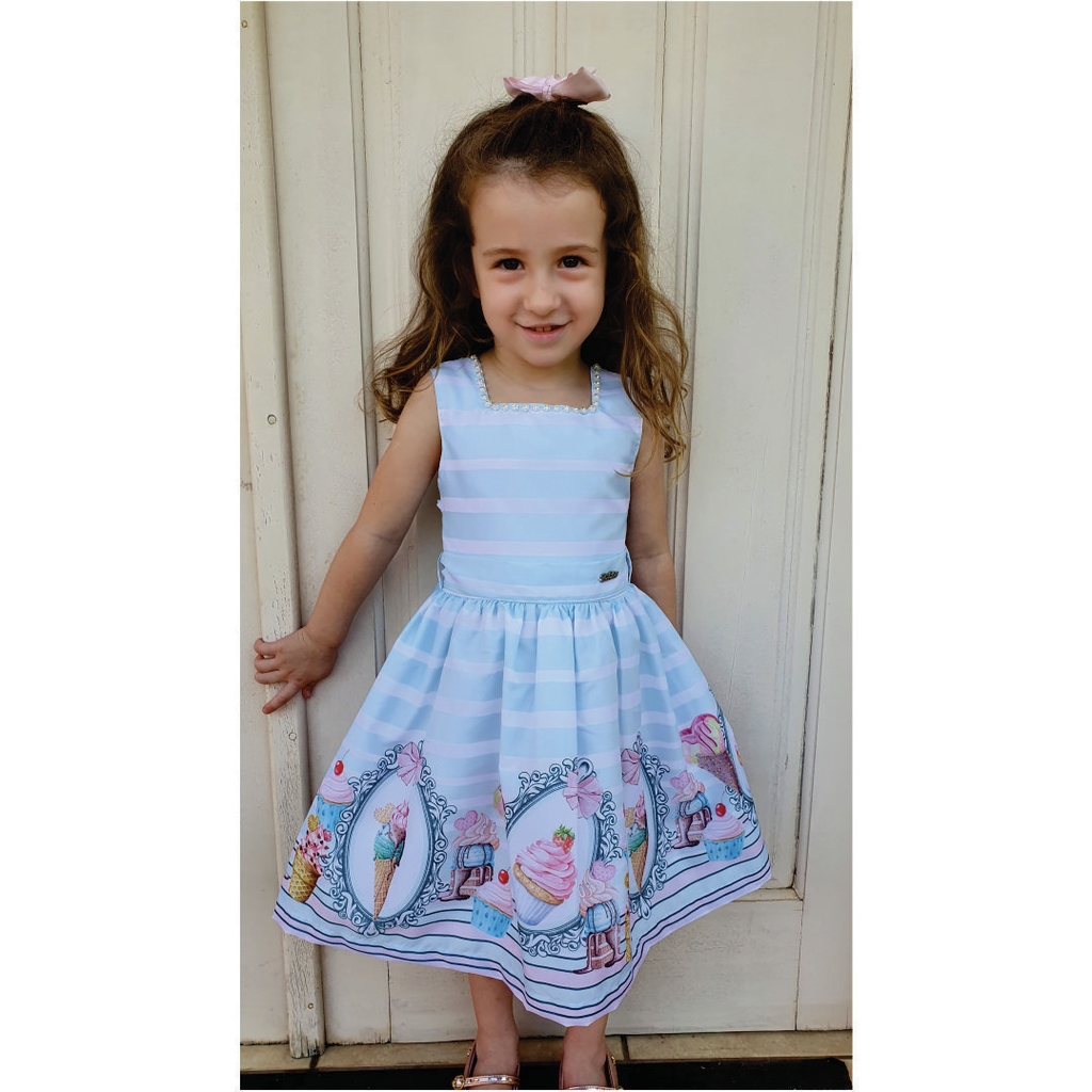 vestido estampado barrado