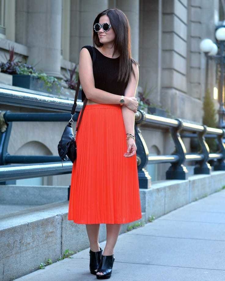 saia plissada midi laranja
