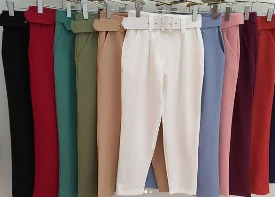 calça alfaiataria com cinto