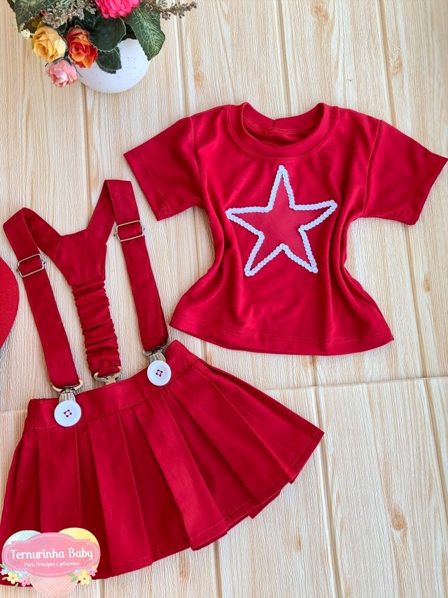 a roupa da aventureira vermelha