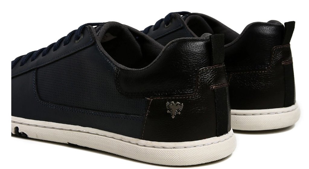 sapatenis cavalera azul