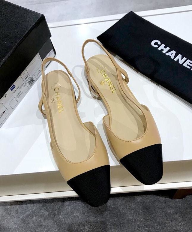 sapatilha bicolor chanel