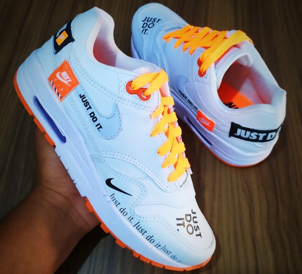 air max 1 lux just do it