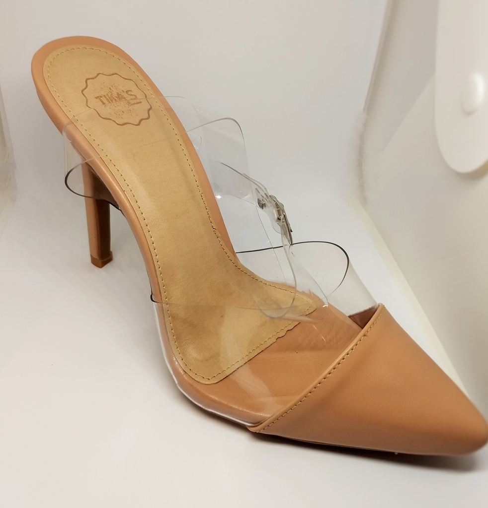 scarpin nude com transparência