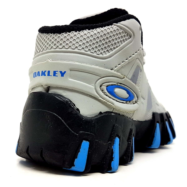 bota da oakley infantil