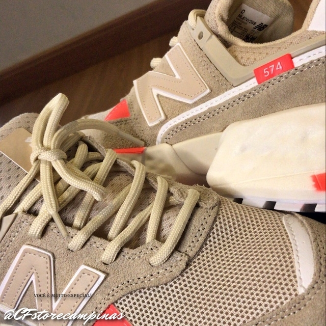 new balance cinza e laranja