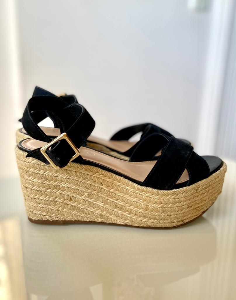 anabela arezzo preta