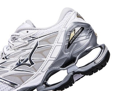 mizuno prophecy 7 preto e branco