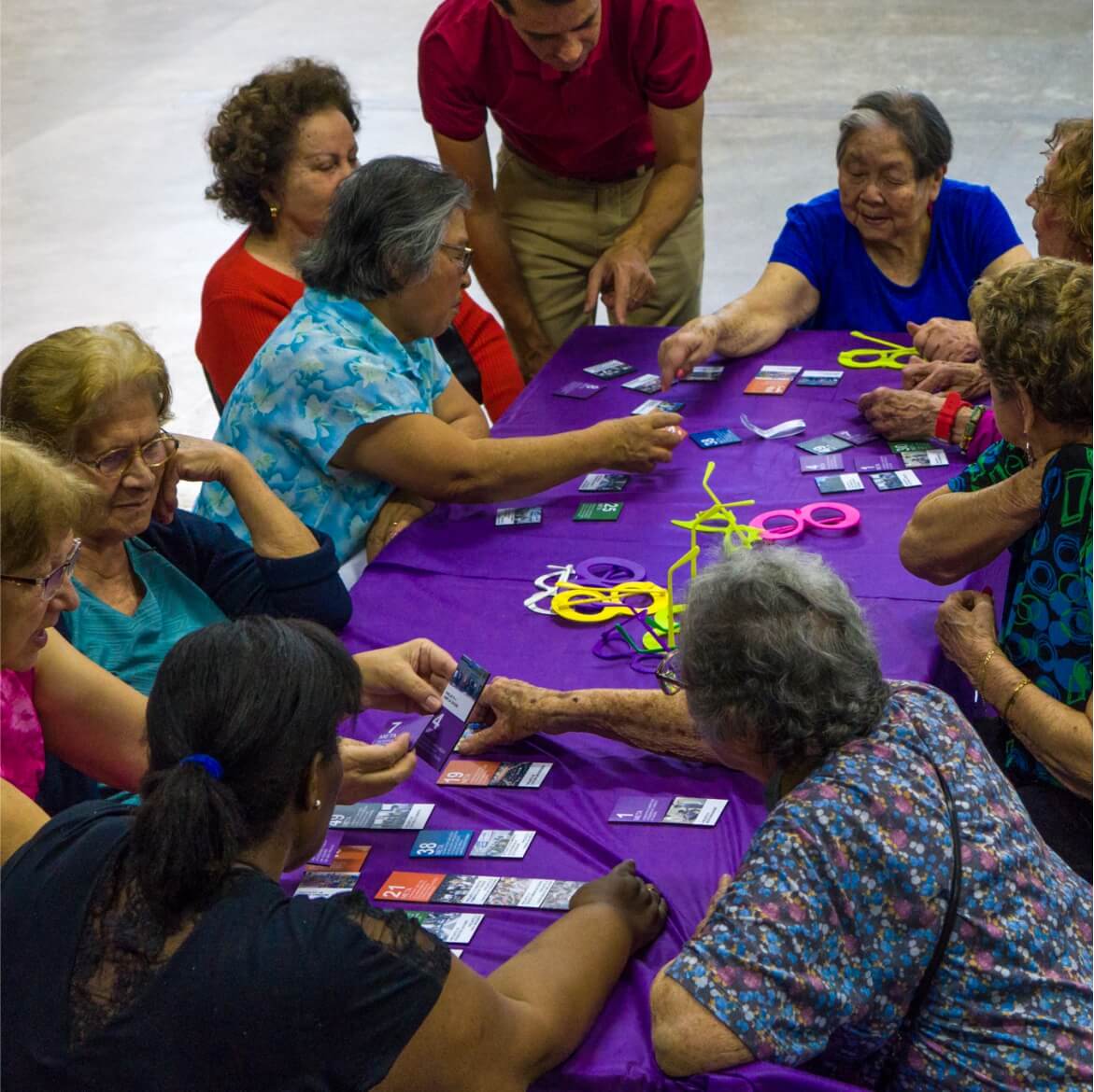 Estudantes apresentam jogos de estimulação cognitiva para pacientes com  Alzheimer - Prefeitura de Curitiba