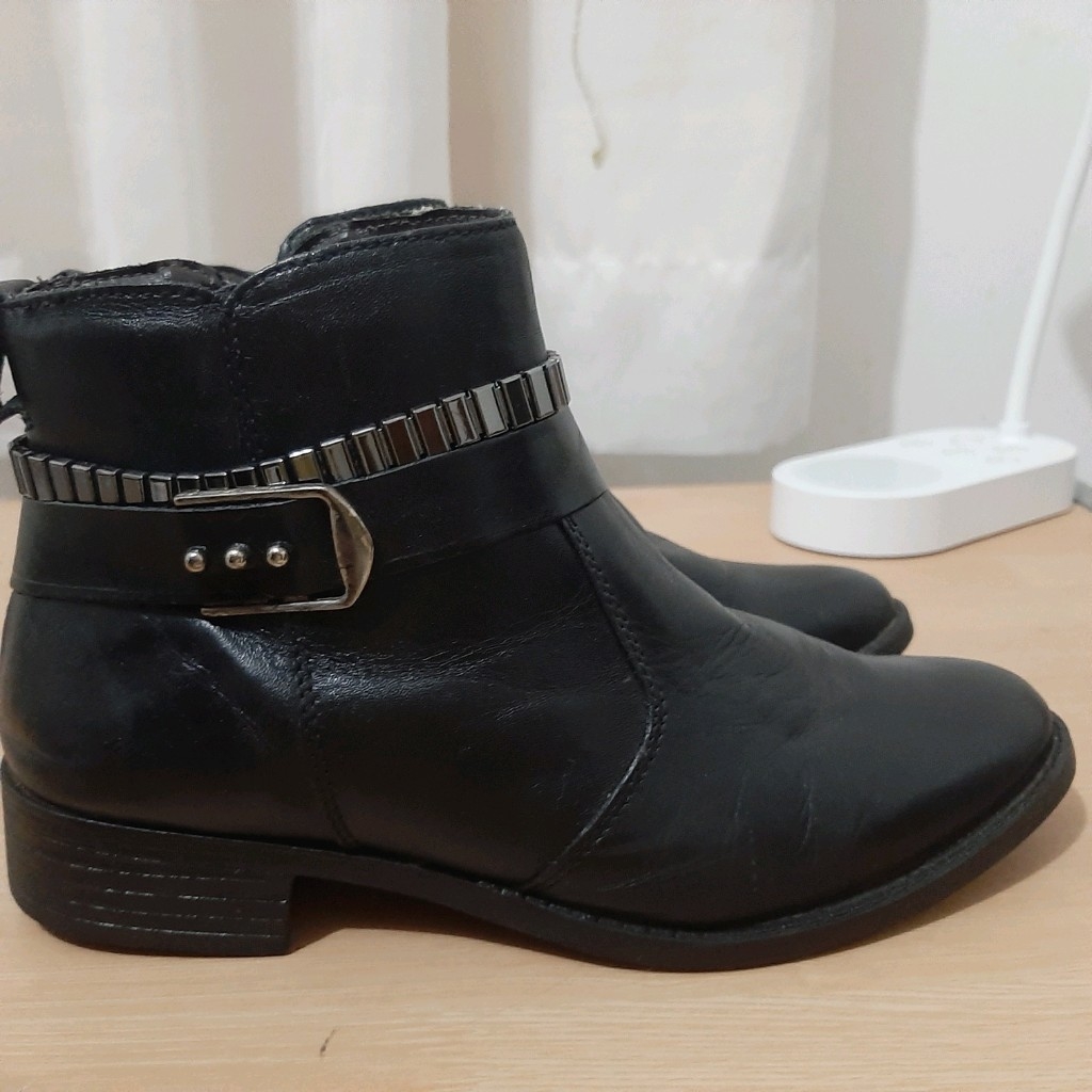 bota de vinil cano curto